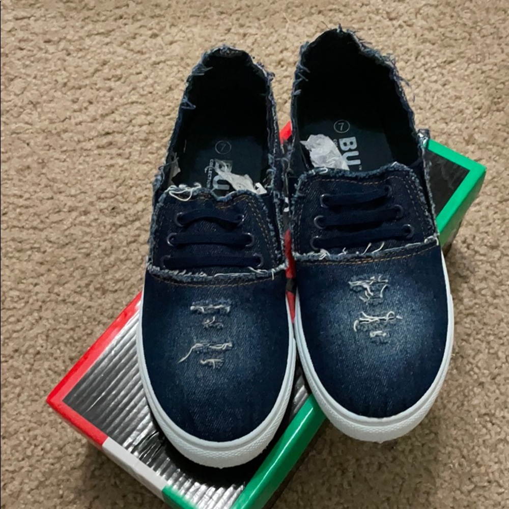 Casual jean sneakers